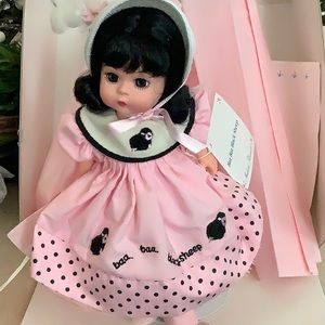 Baa Baa Black Sheep (34020) Madam Alexander Doll